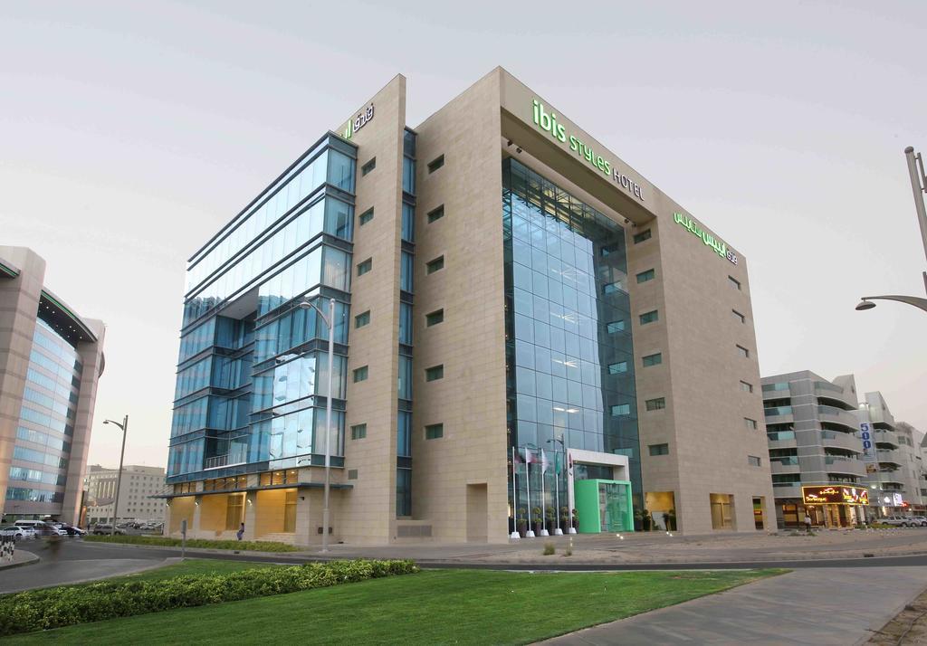 Ibis Styles Dubai Jumeira Bagian luar foto