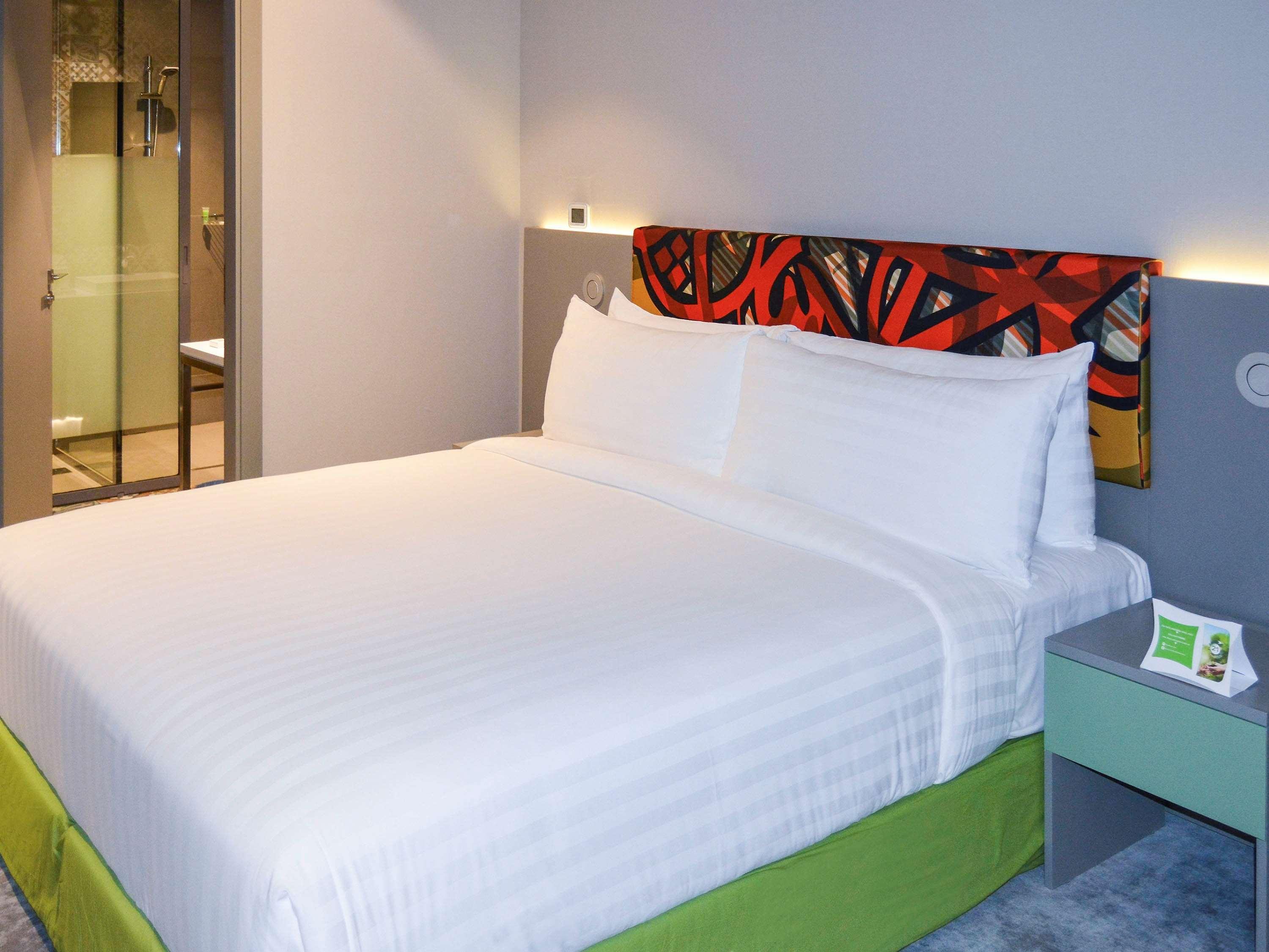 Ibis Styles Dubai Jumeira Bagian luar foto