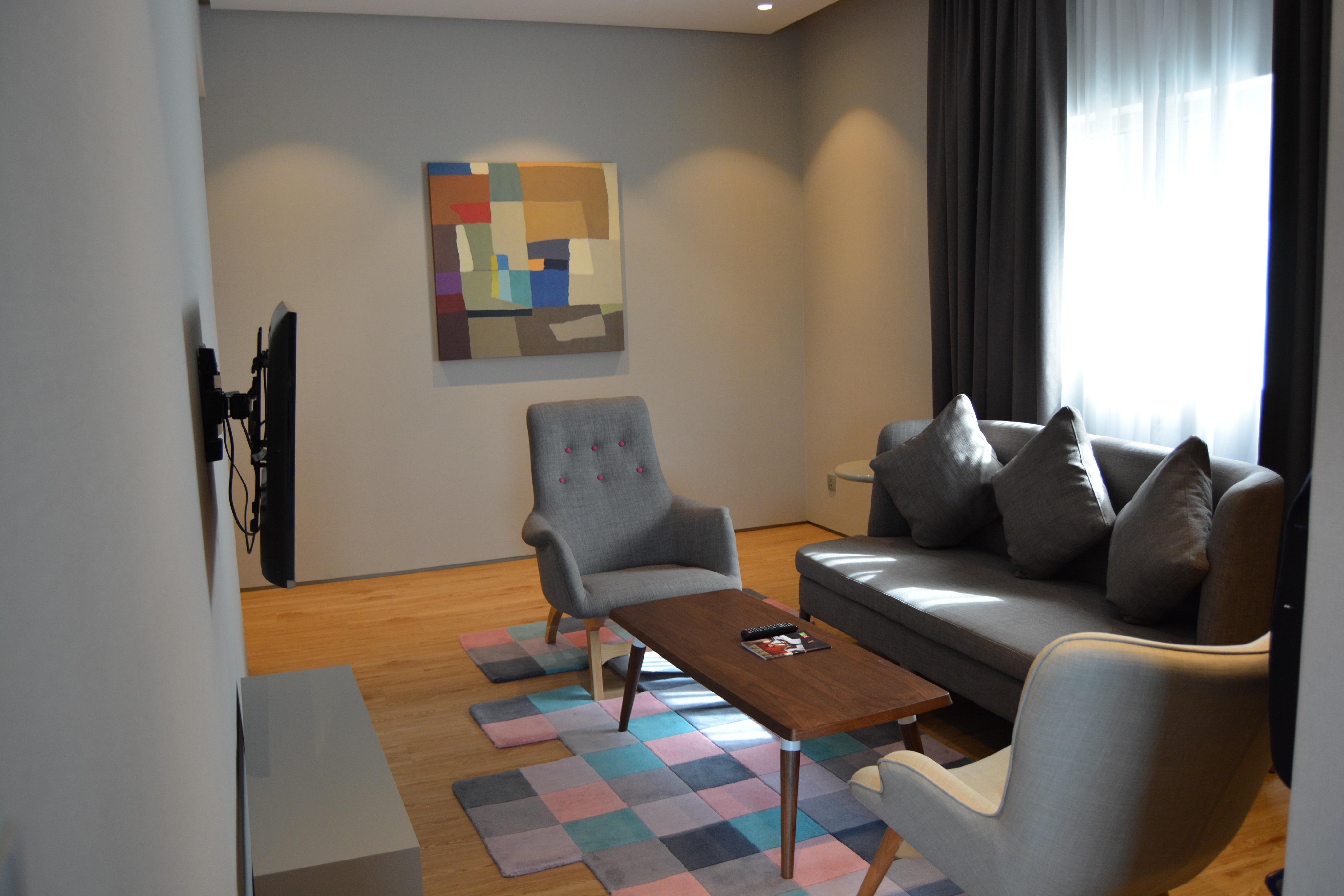 Ibis Styles Dubai Jumeira Bagian luar foto