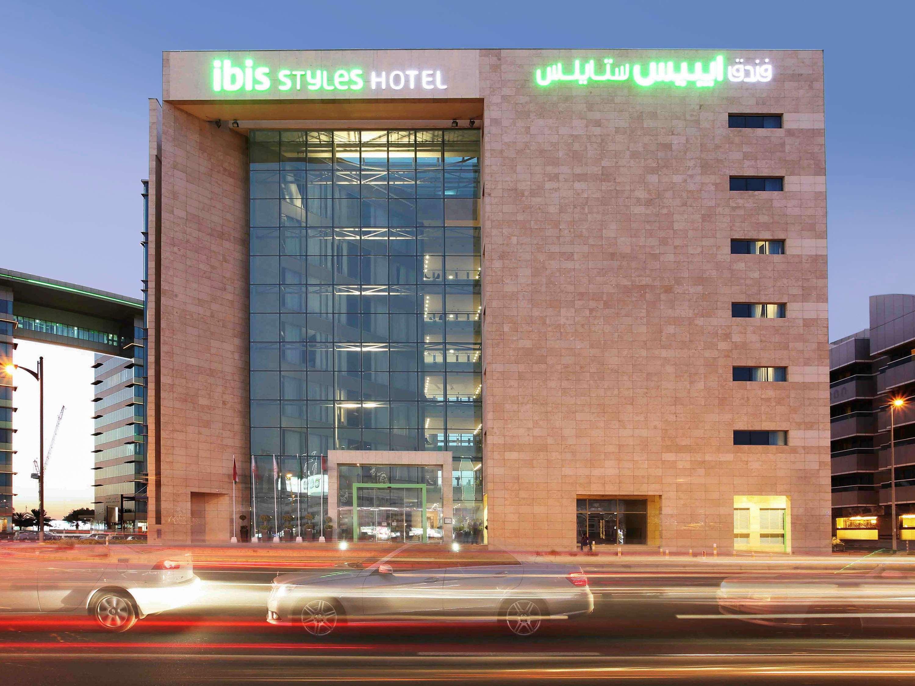Ibis Styles Dubai Jumeira Bagian luar foto