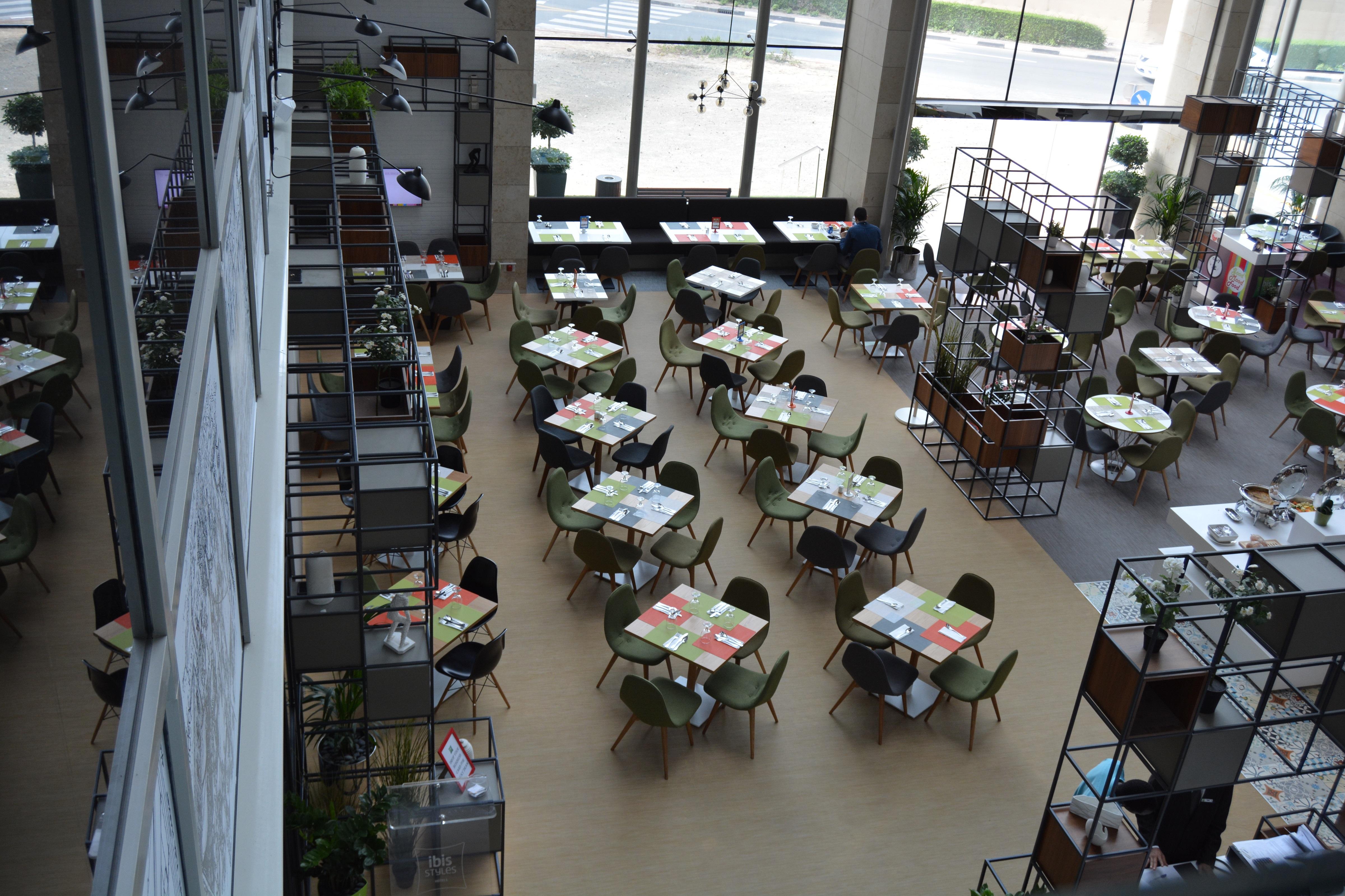 Ibis Styles Dubai Jumeira Bagian luar foto