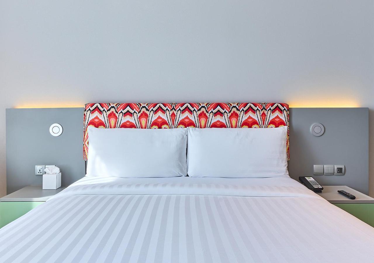 Ibis Styles Dubai Jumeira Bagian luar foto