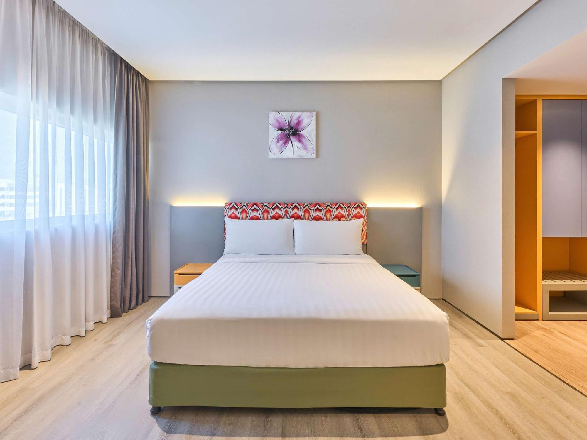 Ibis Styles Dubai Jumeira Bagian luar foto